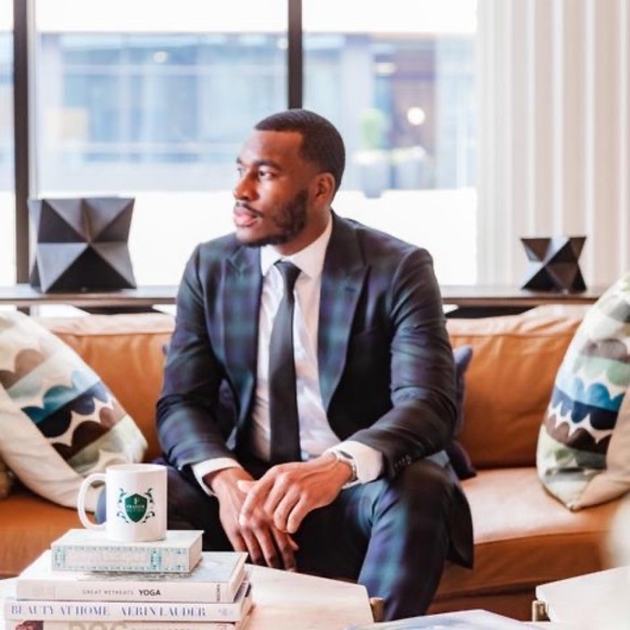 Meet your Posher, Jahlil - Picture 1 of 1